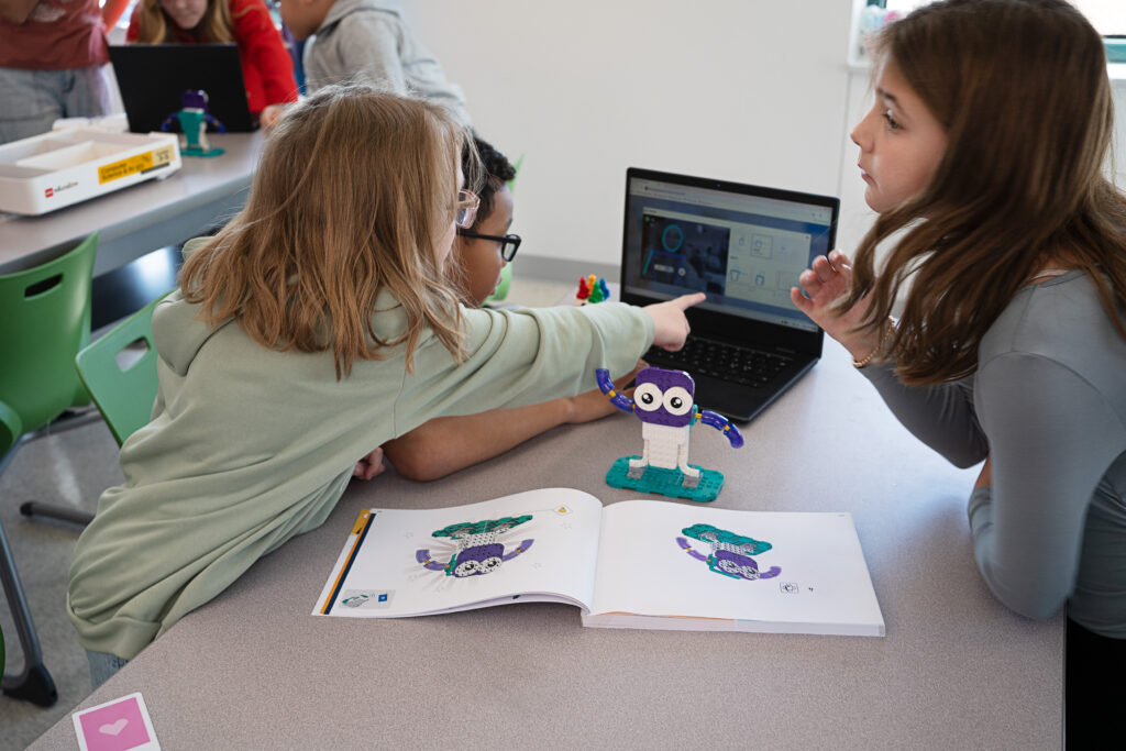LEGO® Education Компютърни науки и AI