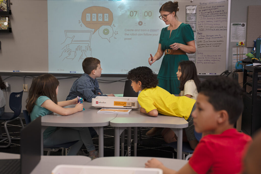 Компютърни науки и AI с LEGO Education